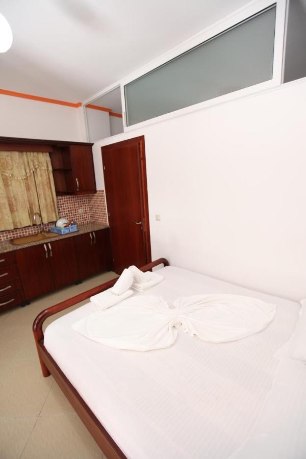 Anna Hotel Ksamil Extérieur photo